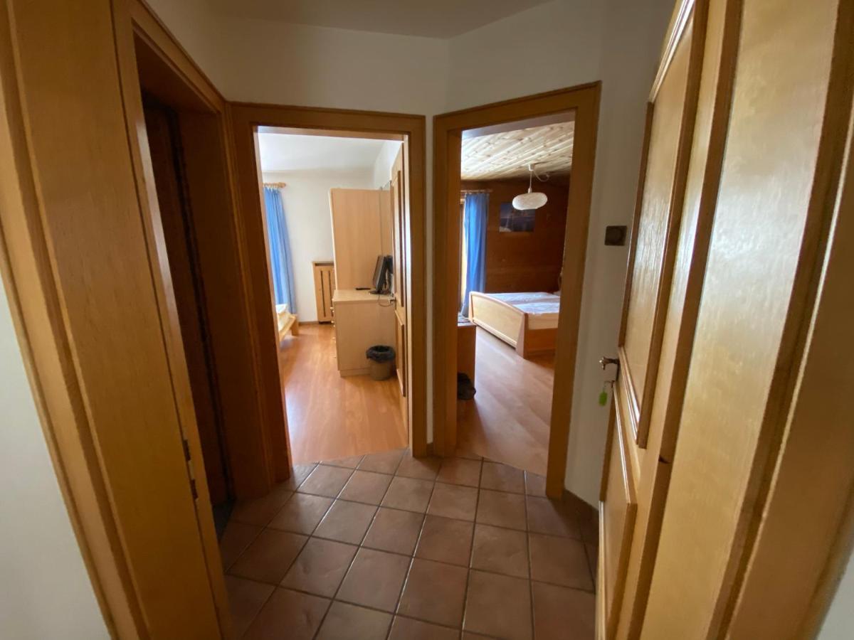 Saskia Residence Ortisei Szoba fotó