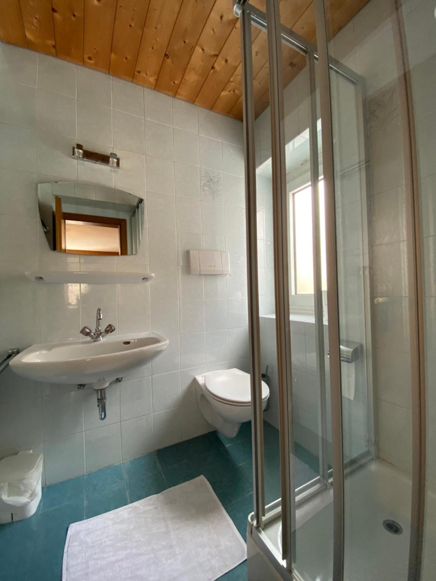 Saskia Residence Ortisei Szoba fotó