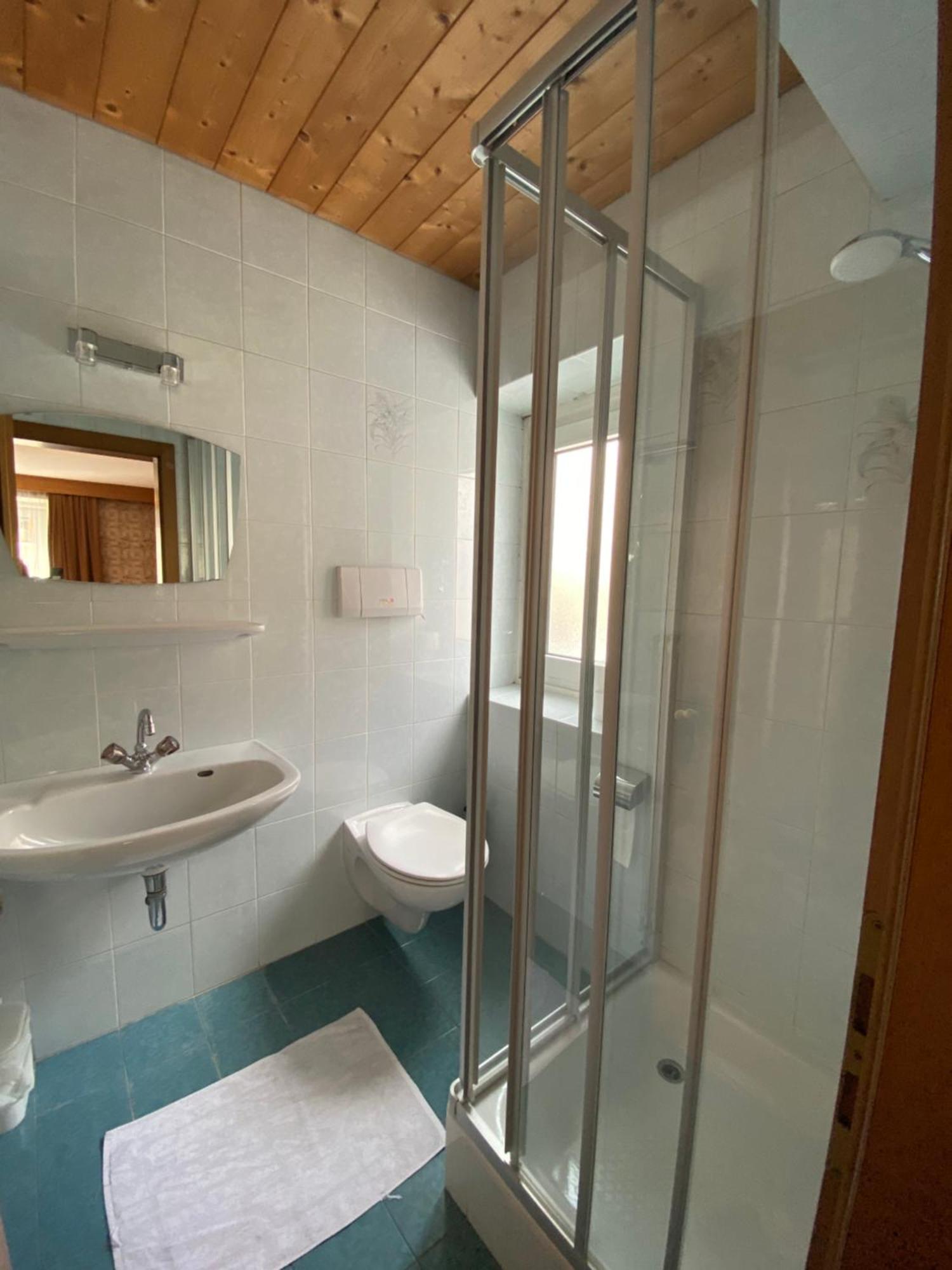 Saskia Residence Ortisei Szoba fotó