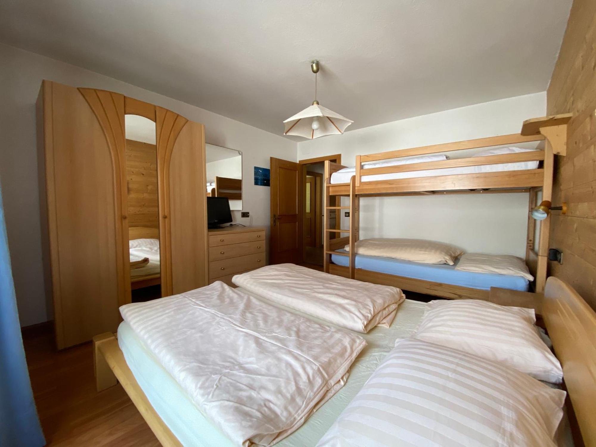 Saskia Residence Ortisei Szoba fotó